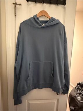 No Boundaries Men's Pullover Hoodie in Dusty Blue